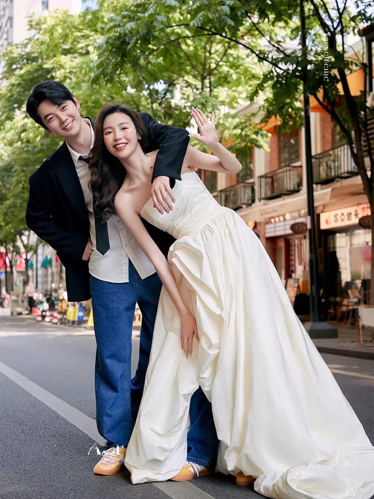 Photography Wedding - แฟชั่นสไตล์เกาหลี เดนิม สตรีทสแนป ชุดแต่งงาน เสื้อผ้าสำหรับถ่ายภาพคู่รัก สร้างสรรค์
